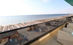Panoramis Promenada-Cezar